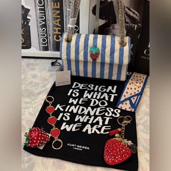 Kurt Geiger Handbags - 🍓NWT KURT GEIGER KENSINGTON Striped Bag/Crossbody & Everything you see